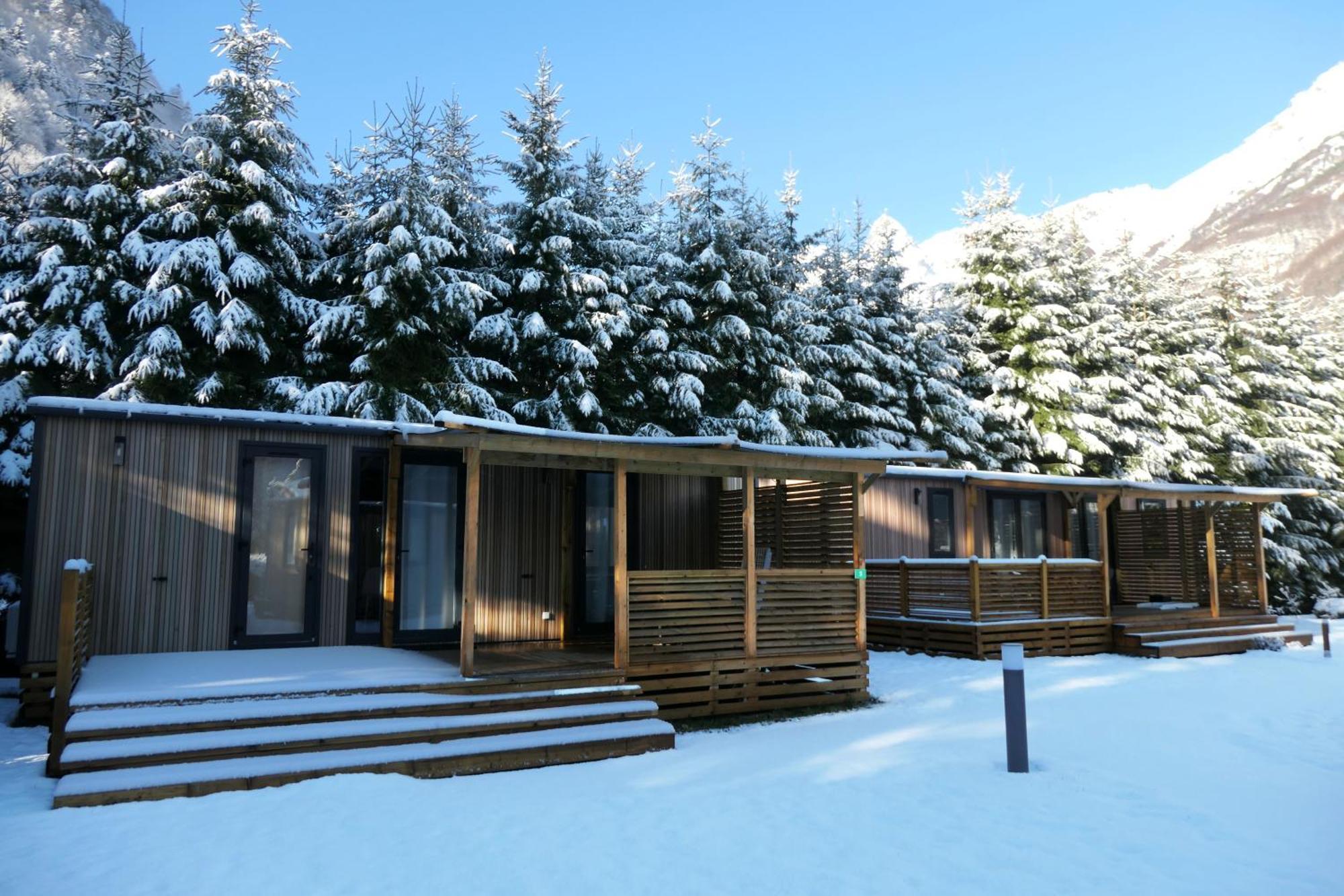 Camping Rcn Belledonne Le Bourg-dʼOisans الغرفة الصورة