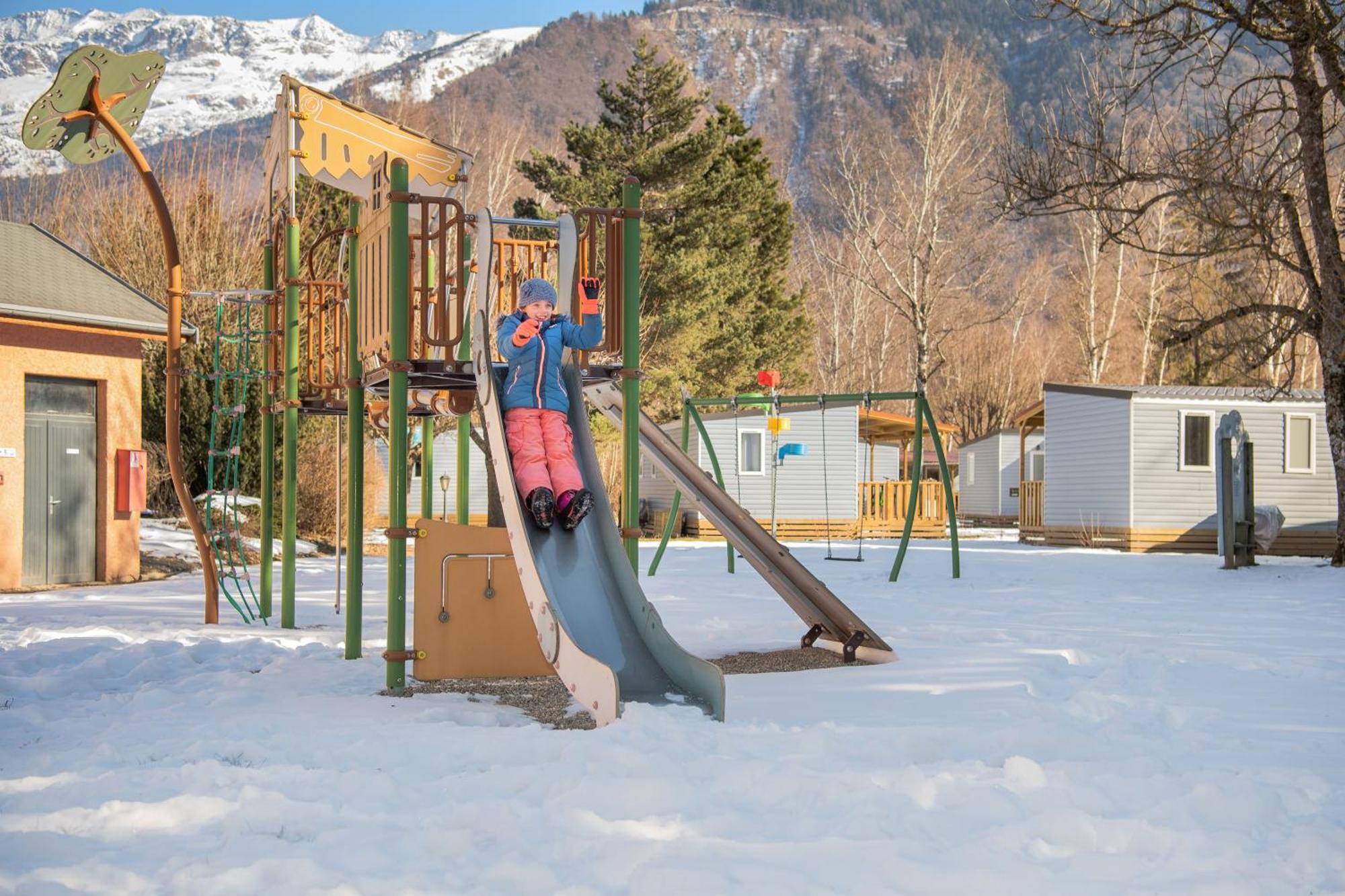 Camping Rcn Belledonne Le Bourg-dʼOisans المظهر الخارجي الصورة