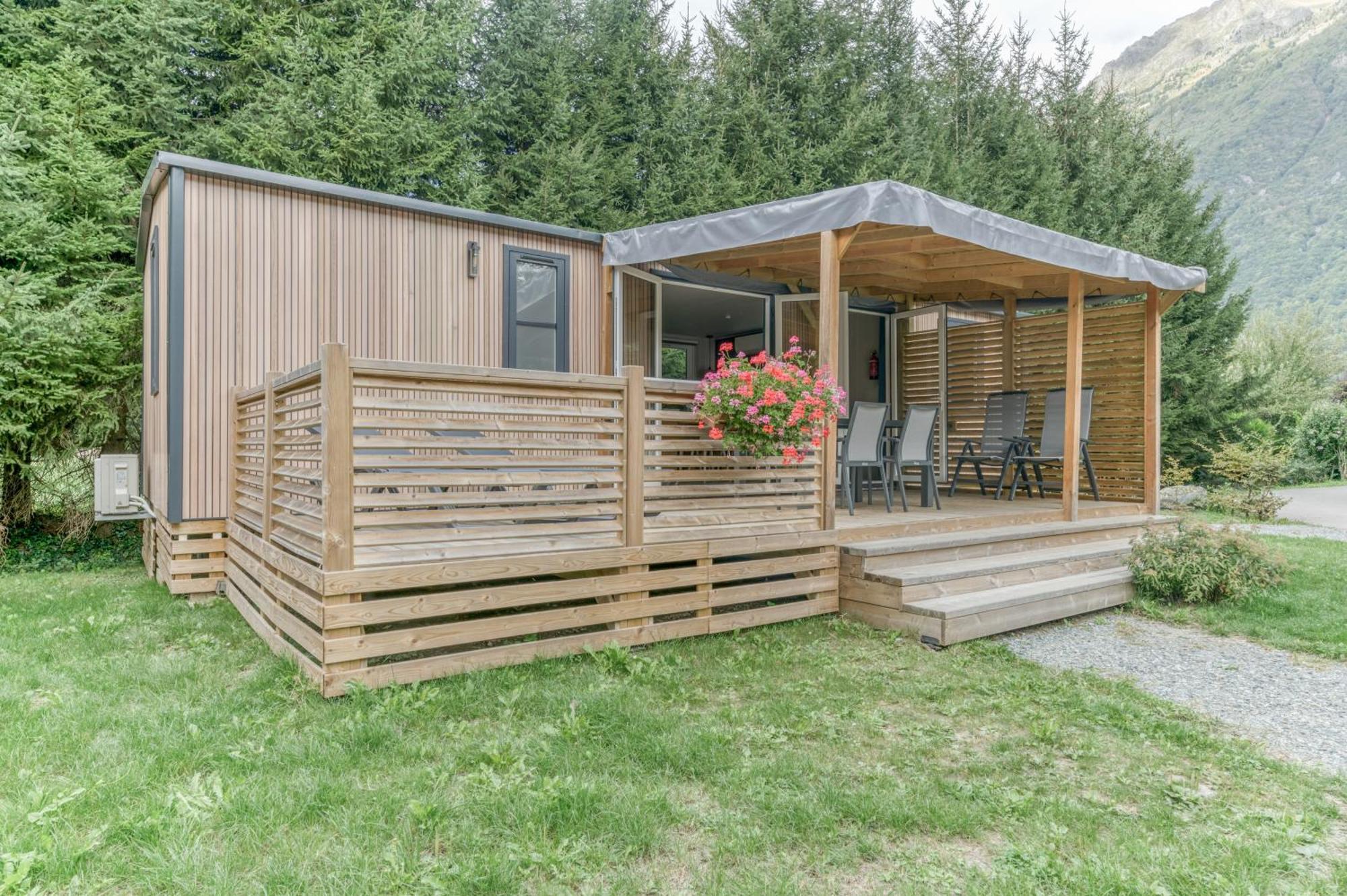 Camping Rcn Belledonne Le Bourg-dʼOisans المظهر الخارجي الصورة