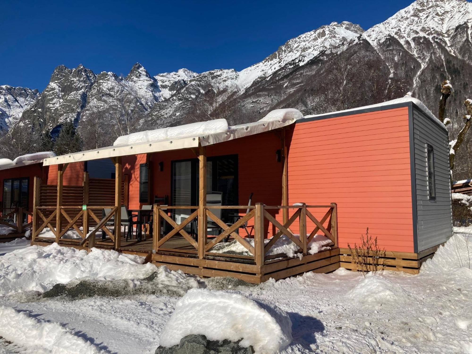 Camping Rcn Belledonne Le Bourg-dʼOisans المظهر الخارجي الصورة
