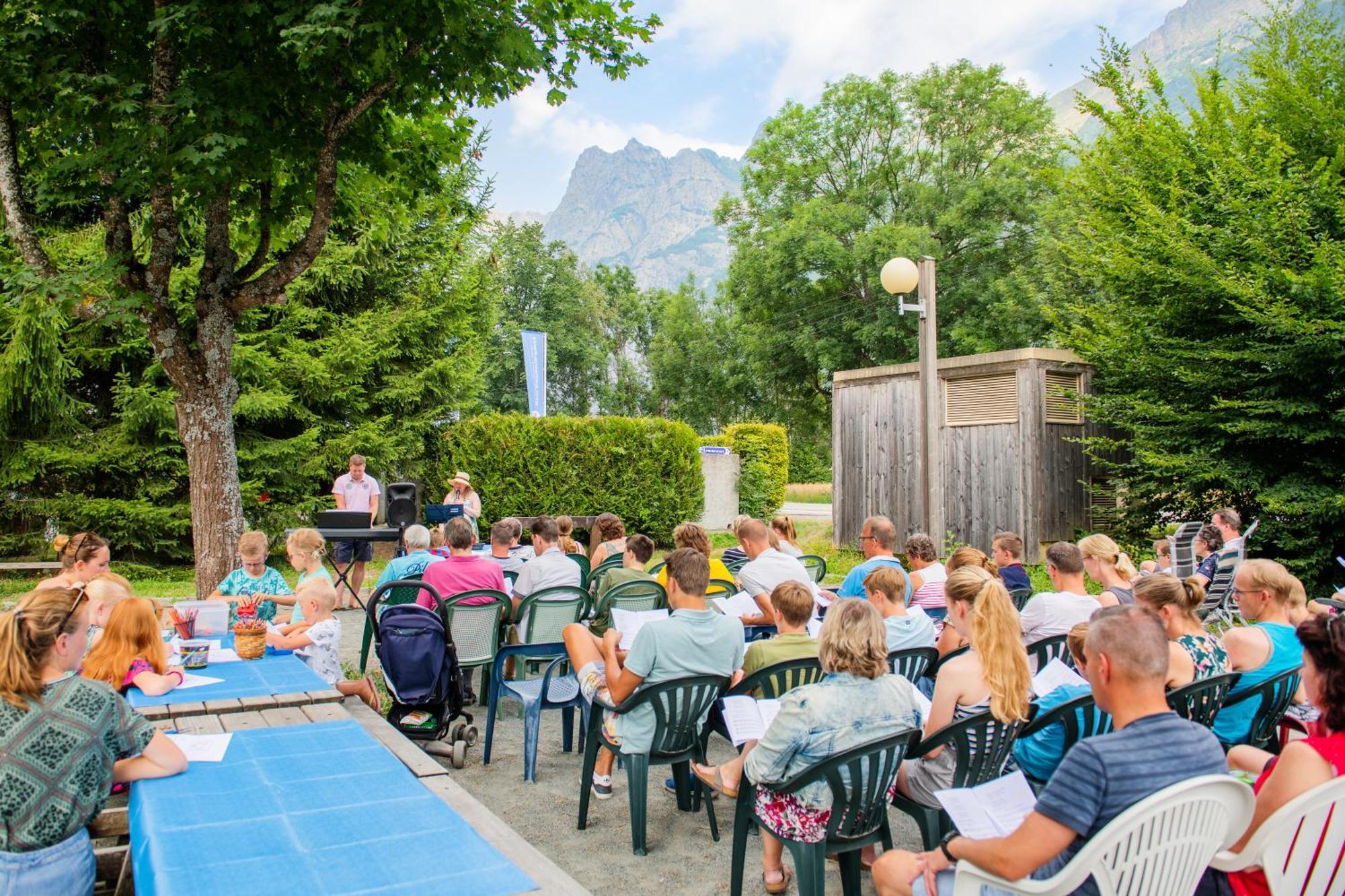 Camping Rcn Belledonne Le Bourg-dʼOisans المظهر الخارجي الصورة